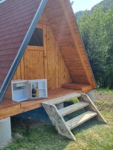 Příroda nedaleko luxury tent