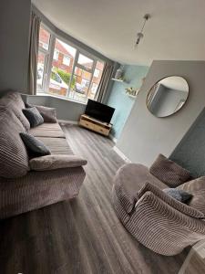 Posezení v ubytování Fabulous 3bed off street parking