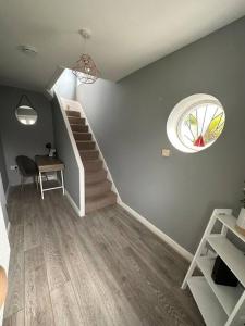 Fotografie z fotogalerie ubytování Fabulous 3bed off street parking v destinaci Stafford