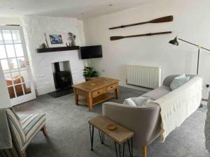 Televiisor ja/või meelelahutuskeskus majutusasutuses Foundry cottage