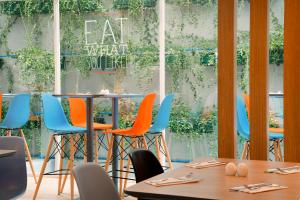 Restauracja lub miejsce do jedzenia w obiekcie Ibis Bandung Pasteur