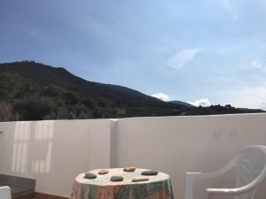 A general mountain view or a mountain view taken from the holiday home