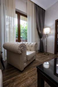 Afbeelding uit fotogalerij van Vila Palić Soba 1 lux in Palić +45 foto's