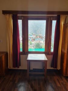 Bazén v ubytování High Spirits Homestay and Cafe, Matuera Village, Parvati Valley nebo v jeho okolí