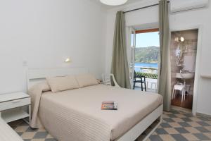 Gallery image of Miralago in Sperlonga