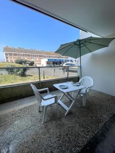 Balkón nebo terasa v ubytování Studio à 50m à pieds de la plage