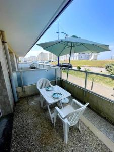 Balkón nebo terasa v ubytování Studio à 50m à pieds de la plage