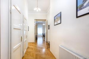 Fotografia z galérie ubytovania ORANGEHOMES Kalvin Sq 2 bedroom apartment v Budapešti