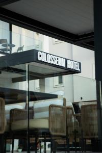 Certifikát, hodnocení, plakát nebo jiný dokument vystavený v ubytování Colosseum Hotel