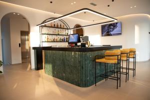 Lounge nebo bar v ubytování Colosseum Hotel
