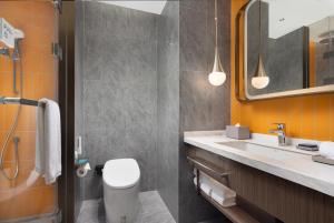 O baie la Home2 Suites by Hilton Beijing Shunyi