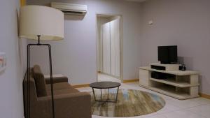 TV a/nebo společenská místnost v ubytování Marina Puteri Harbour Johor by Perfect Host