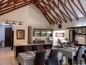 Restoranas ar kita vieta pavalgyti apgyvendinimo įstaigoje Casa Albergo Corporate Guest House