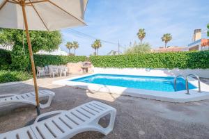 The swimming pool at or close to Marblau 3