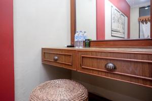Zdjęcie z galerii obiektu Urbanview Hotel Syariah Wisnugraha by RedDoorz w mieście Yogyakarta
