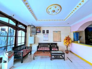 Posezení v ubytování Hotel Taman Sari + 7 fotografií