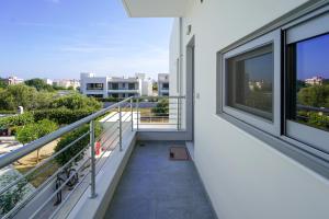 Balkoni atau teres di The Twins Apartment 1