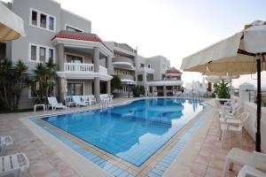 The swimming pool at or close to Stavroula Hotel Palace