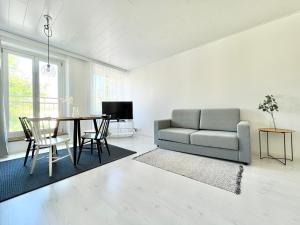 Posezení v ubytování City Home Finland Downtown Suite- Perfect location & Great Amenities