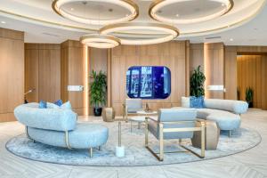 TV a/nebo společenská místnost v ubytování Long Beach 1BR w Gym Pool LAX-850