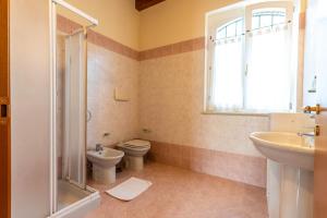 Agriturismo Corte Salandini的一间浴室