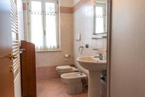 Agriturismo Corte Salandini的一间浴室