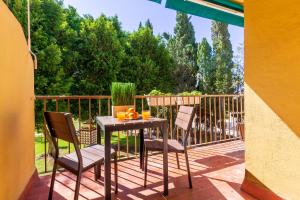 Balkon lub taras w obiekcie Rocio Anexo by IVI Real Estate