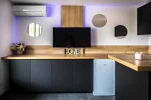 Kuchyňa alebo kuchynka v ubytovaní Cap d'Agde Suit'Appart T1 Pinède 26 m2 balcon 10 m2