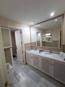 Koupelna v ubytování Lineros 24