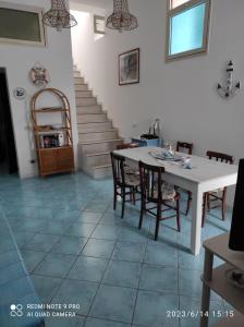 Posezení v ubytování Appartamento Rocche Rosse