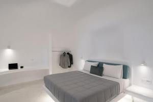 Katil atau katil-katil dalam bilik di White Concept Caves