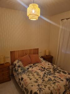 Posteľ alebo postele v izbe v ubytovaní Apartamento en Mijas con Terraza, capacidad para 5 personas con piscina de temporada + 15 fotografií