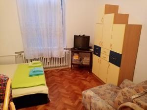 Kép Rooms for Exit 2024 - for 2 or 4 people for 4 nights 11-15 July szállásáról Péterváradon a galériában