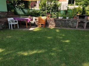 Vonkajšia záhrada v ubytovaní SUNSHINE house