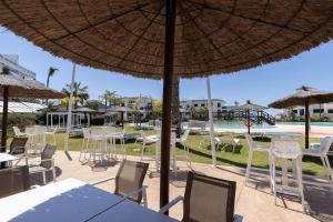 Bazén v ubytovaní Luxurious Apartment at Estepona Hills with stunning views alebo v jeho blízkosti