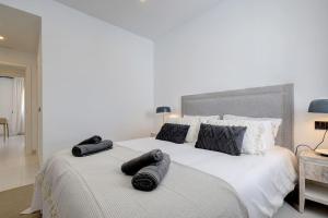 Posteľ alebo postele v izbe v ubytovaní Luxurious Apartment at Estepona Hills with stunning views