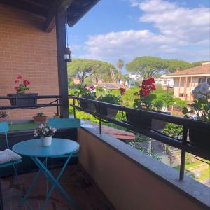 A balcony or terrace at Alemar Apartment - Airport, Rome and beach