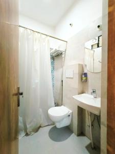 Vonios kambarys apgyvendinimo įstaigoje White Town By Ashoka Group