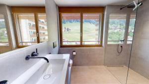 Vannituba majutusasutuses Family Holiday Apartment Krone Churwalden
