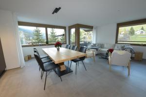 Istumisnurk majutusasutuses Family Holiday Apartment Krone Churwalden