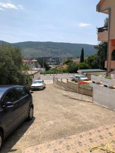 Nespecifikovaný výhled na hory nebo výhled na hory při pohledu z apartmánu