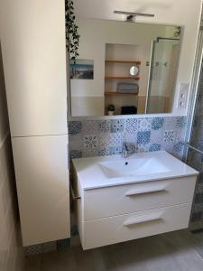 A bathroom at Villa Ida