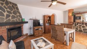 Kuchyň nebo kuchyňský kout v ubytování Casa Campo de Ita by Ruralidays