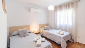 Postel nebo postele na pokoji v ubytování Casa Campo de Ita by Ruralidays + 27 fotografií