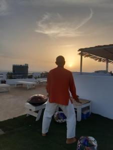 Alba o tramonto visti dall'interno dell'appartamento o dai dintorni