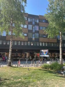 Το κτήριο όπου στεγάζεται  το διαμέρισμα