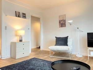 TV a/nebo společenská místnost v ubytování Studio Apartment In Esbjerg, Strandbygade 81