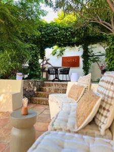 Posezení v ubytování Hostal del vino LA COSTERA