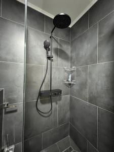 Ένα μπάνιο στο TAO Apartment, Sarajevo +18 φωτογραφίες