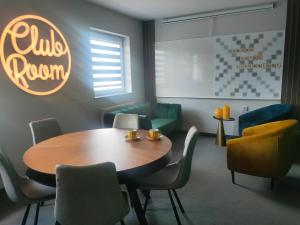 Część wypoczynkowa w obiekcie Abton Hotel